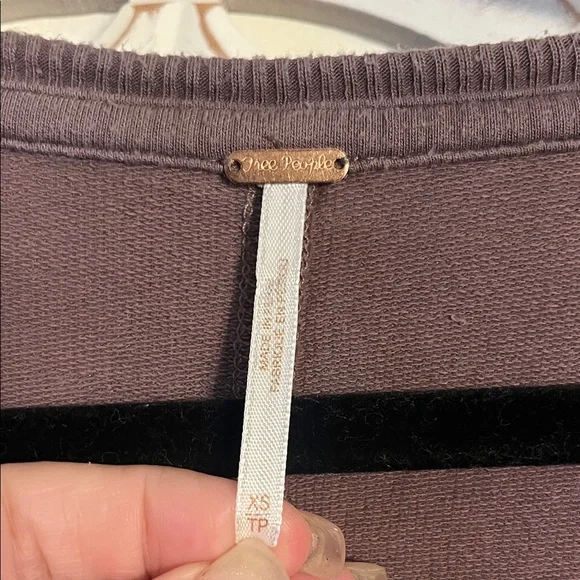 Free People Purple V-Neck Sweatshirt - Picture 2 of 7